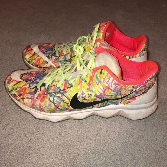 NIKE CJ3 CALVIN JOHNSON GRAFFITI THANKFUL TRAINER SHOES MENS SIZE 9.5 - Picture 1 of 10